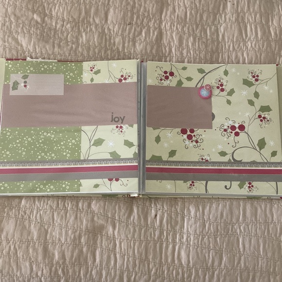 BRAND NEW: Blank S.E.I. ( similar to Creative Memories) Christmas Scrapbook - Picture 6 of 16
